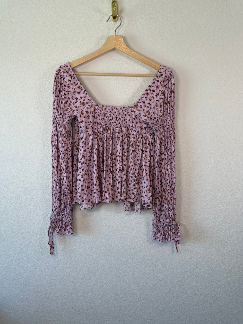 Urban Outfitters Allie Purple Floral Smocked Tie Sleeve Blouse Top Small